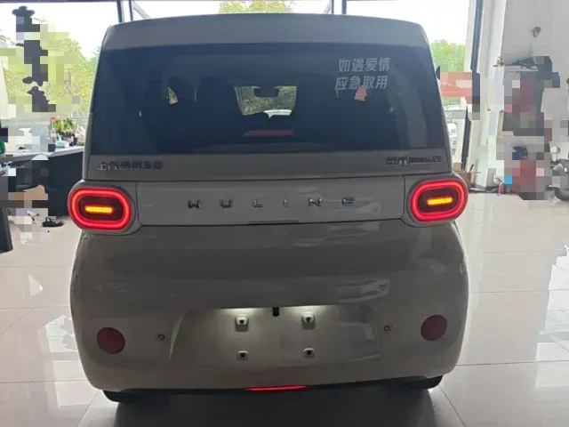 Wuling Hongguang Mini EV — Фото автомобиля 5