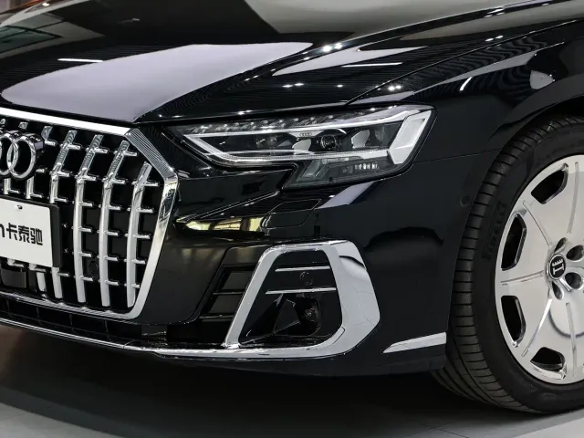 Audi A8 — Фото автомобиля 8