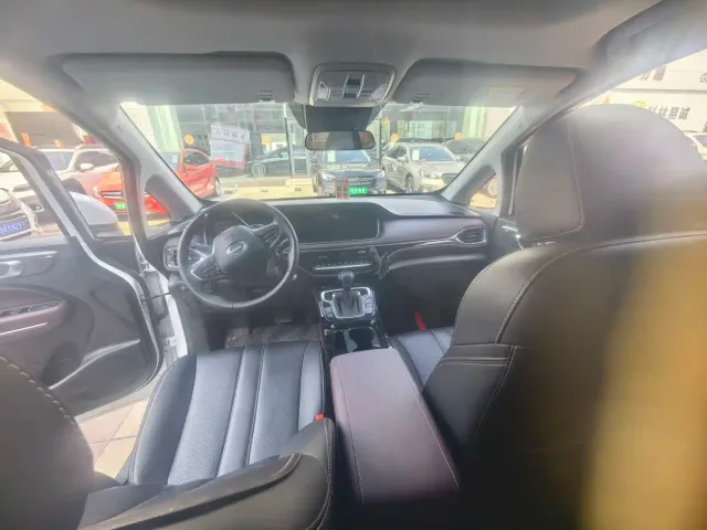 GAC Trumpchi M6 — Фото автомобиля 8