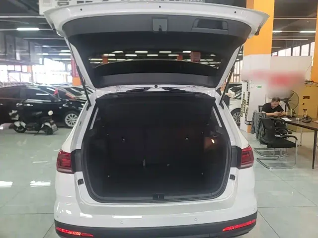 Volkswagen Tharu — Фото автомобиля 18