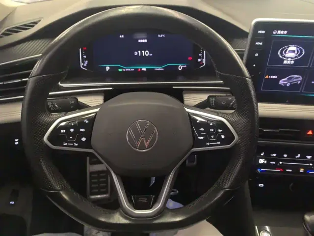 Volkswagen Tiguan L — Фото автомобиля 2