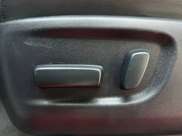 Toyota Vellfire — Фото автомобиля 21