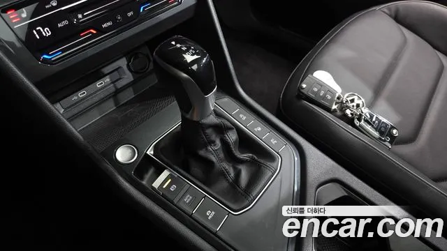 Volkswagen Tiguan — Фото автомобиля 12