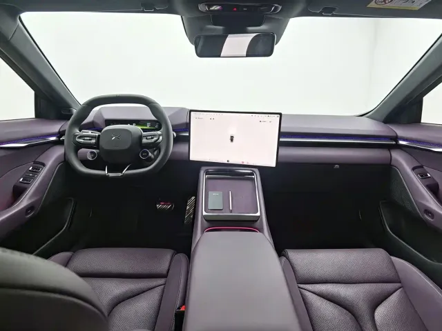 Xpeng P7 — Фото автомобиля 5