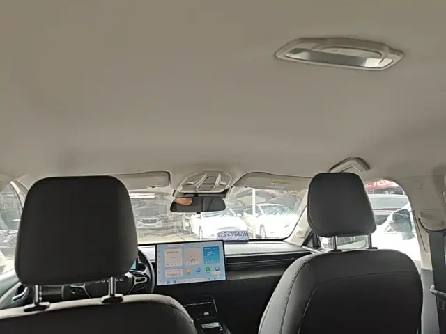 Wuling Starlight — Фото автомобиля 17