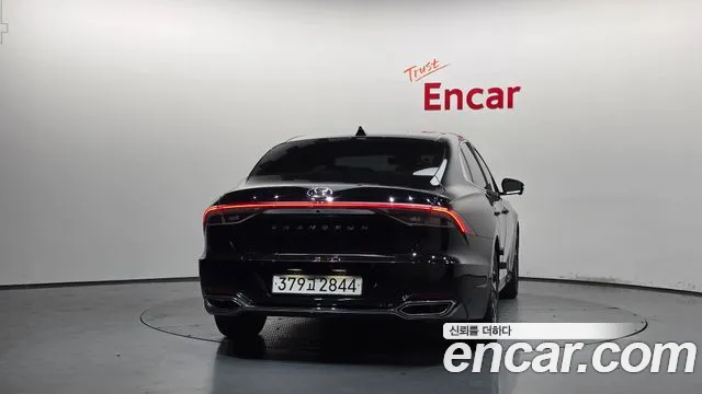 Hyundai Grandeur — Фото автомобиля 4