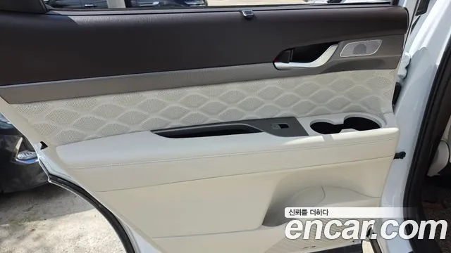 Hyundai Palisade Palisade Бензин 3.8 2WD — Фото автомобиля 23