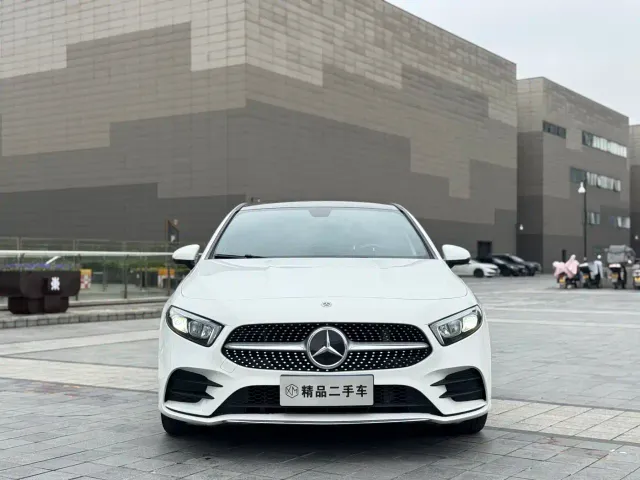 Mercedes-Benz A-Class — Фото автомобиля 2