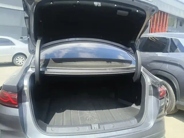 BYD Qin L — Фото автомобиля 18