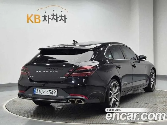 Genesis G70 — Фото автомобиля 3