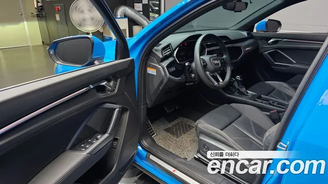 Audi Q3 35 TDI quattro Premium Sportback — Фото автомобиля 8
