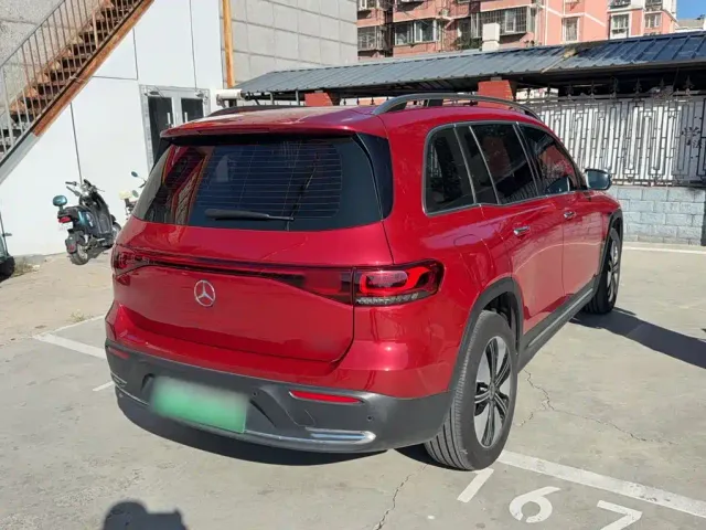 Mercedes-Benz EQB — Фото автомобиля 9