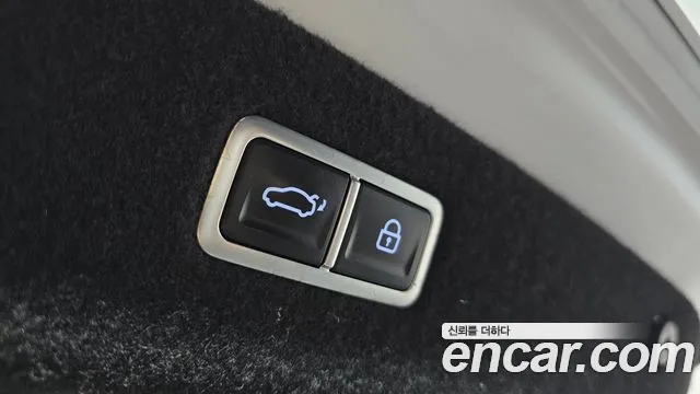 Genesis G90 Бензин 3.5 турбо AWD — Фото автомобиля 17