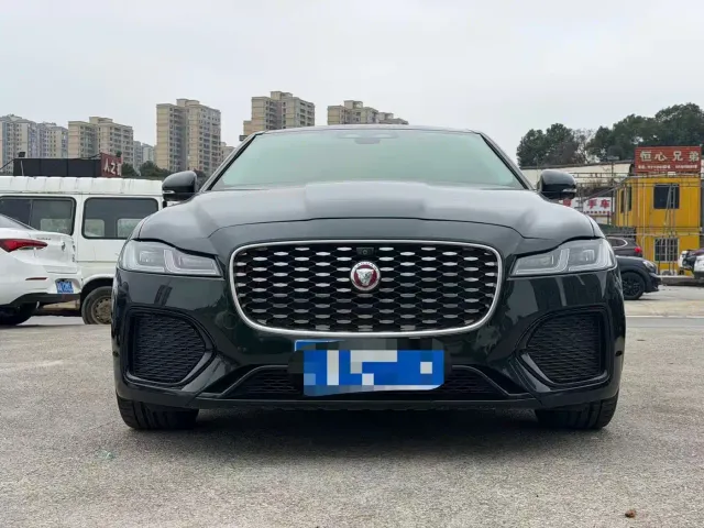Jaguar XFL — Фото автомобиля 2