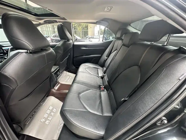 Toyota Camry — Фото автомобиля 7