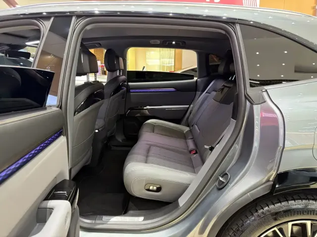 ZEEKR Zeekr 7X 2025 Model 75kWh RWD Smart Driving Edition — Фото автомобиля 6
