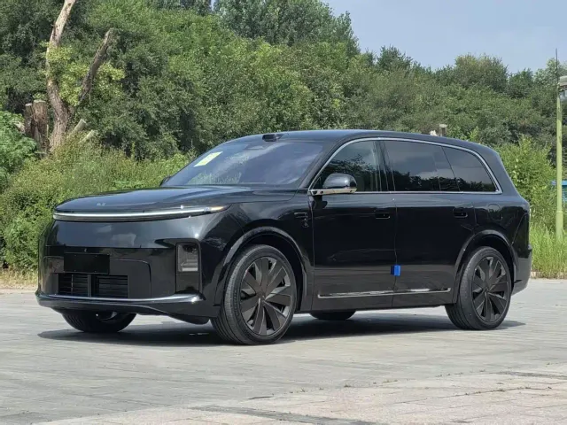 Фотография автомобиля — Li Auto L9
