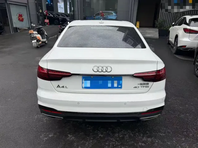Audi A4L — Фото автомобиля 8