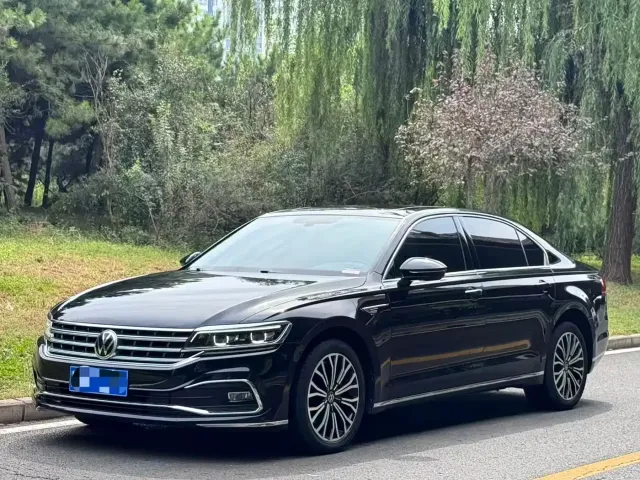 Фотография автомобиля — Volkswagen Phideon
