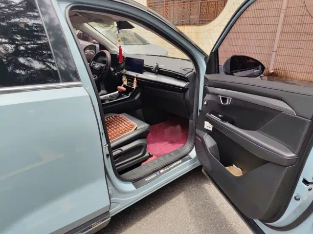 Wuling Asta — Фото автомобиля 19