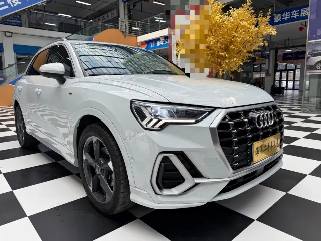 Audi Q3 — Фото автомобиля 4