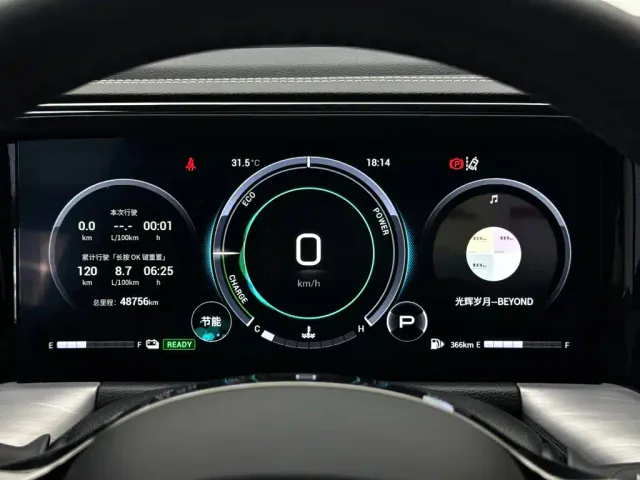 GAC Trumpchi GS8 — Фото автомобиля 30