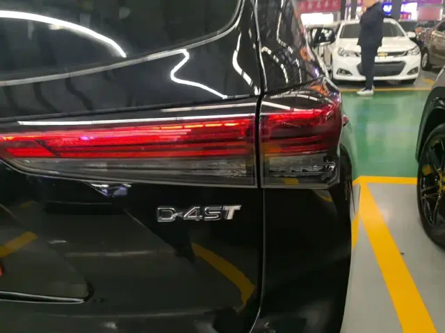 Toyota Highlander — Фото автомобиля 7