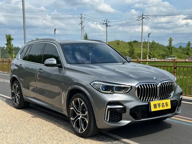BMW X5 — Фото автомобиля 3