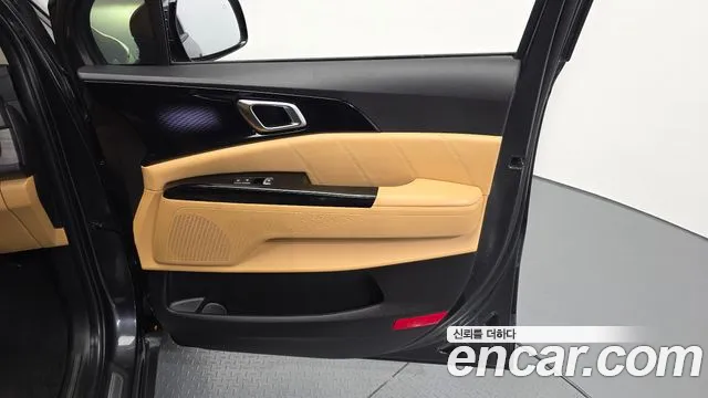 Kia Canival — Фото автомобиля 21