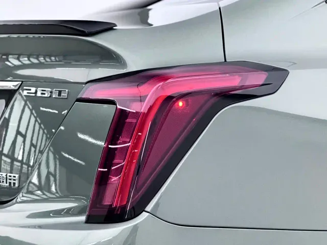 Cadillac CT5 — Фото автомобиля 13
