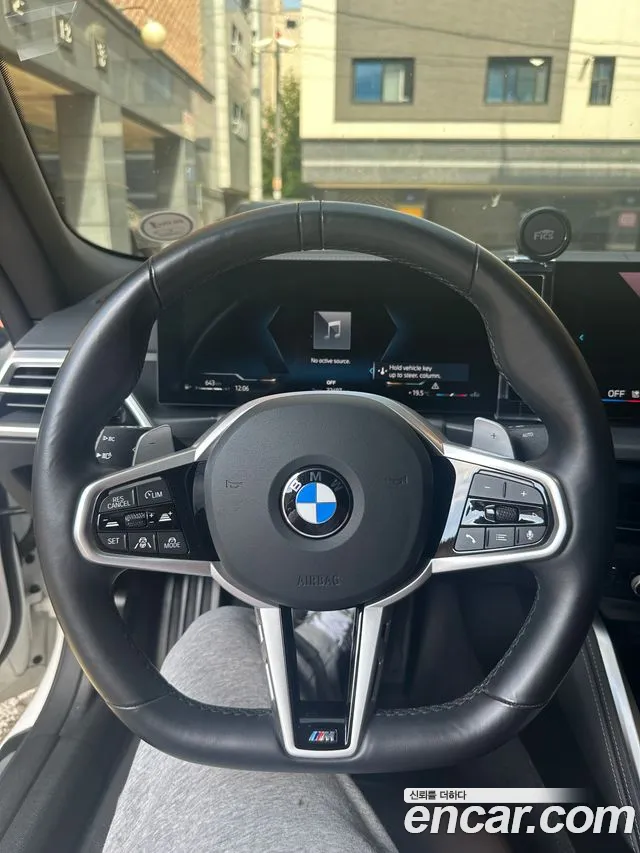BMW 4 Series G22 — Фото автомобиля 12