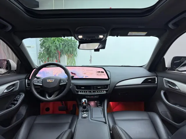 Cadillac CT5 — Фото автомобиля 4