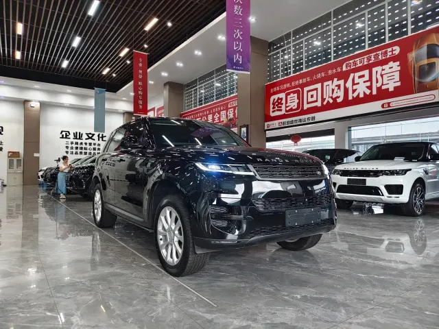 Land Rover Range Rover Sport — Фото автомобиля 3