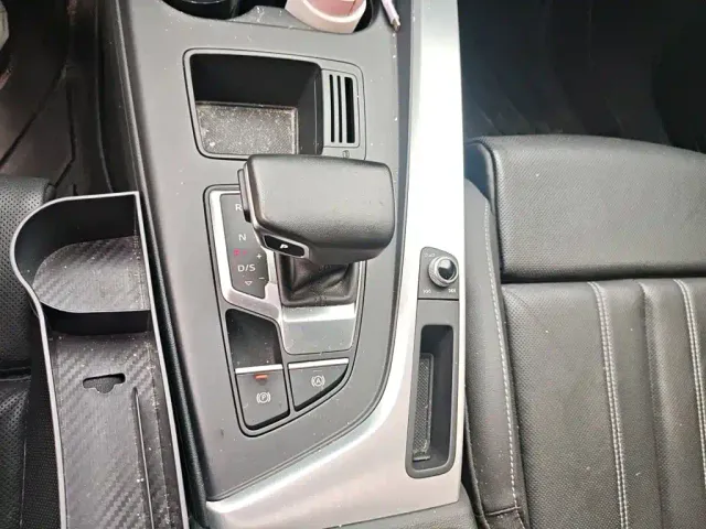Audi A4L — Фото автомобиля 6