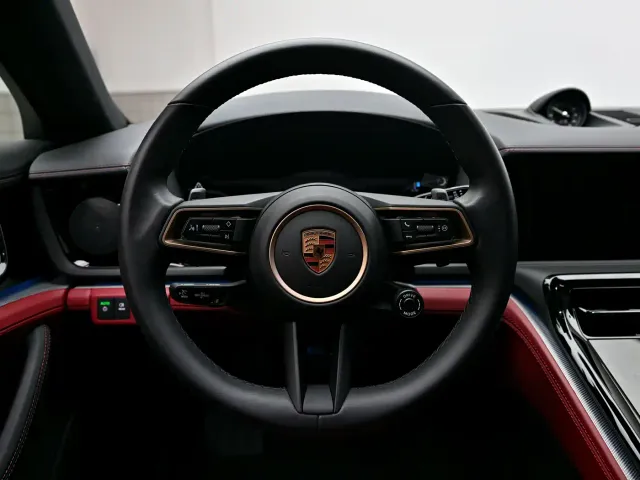 Porsche Panamera — Фото автомобиля 10