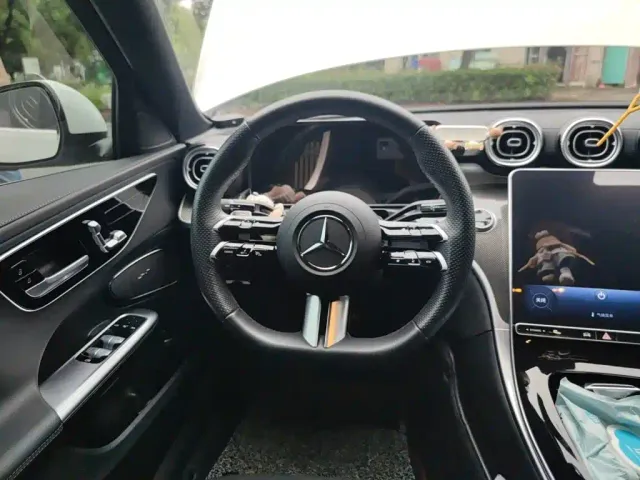 Mercedes-Benz C-Class — Фото автомобиля 2