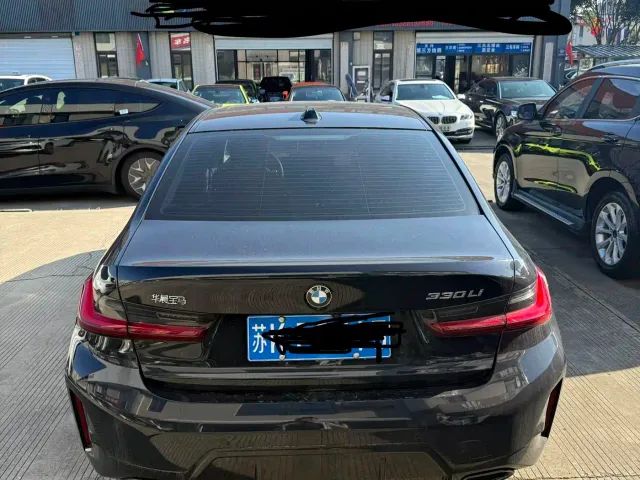 BMW 3 Series — Фото автомобиля 4