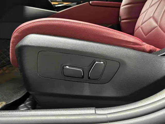 BMW 5 Series — Фото автомобиля 14