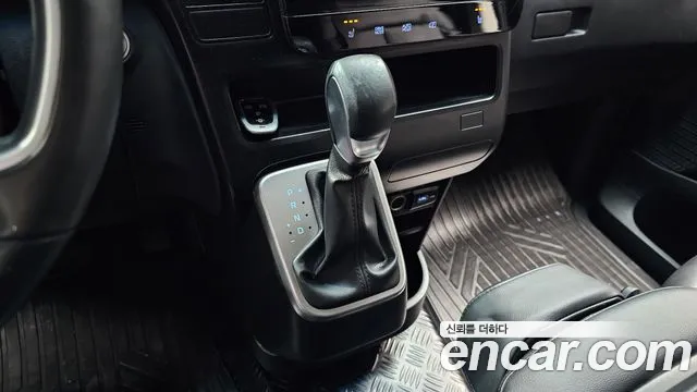 Hyundai Staria Staria Карго 3 места — Фото автомобиля 9