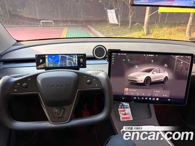 Tesla Model Y — Фото автомобиля 7