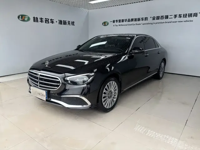 Фотография автомобиля — Mercedes-Benz E-Class