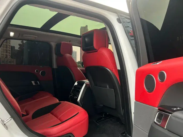 Land Rover Range Rover Sport — Фото автомобиля 13