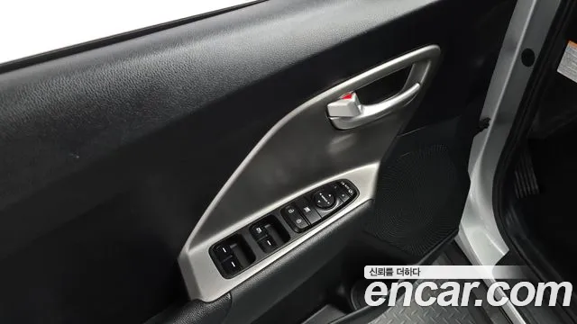 Kia Niro Niro Plus Air — Фото автомобиля 17