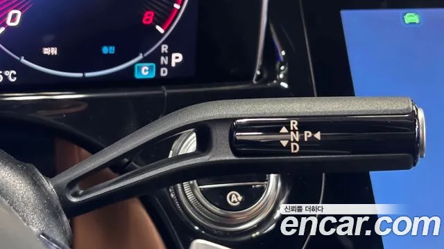 Mercedes-Benz E-Class — Фото автомобиля 9