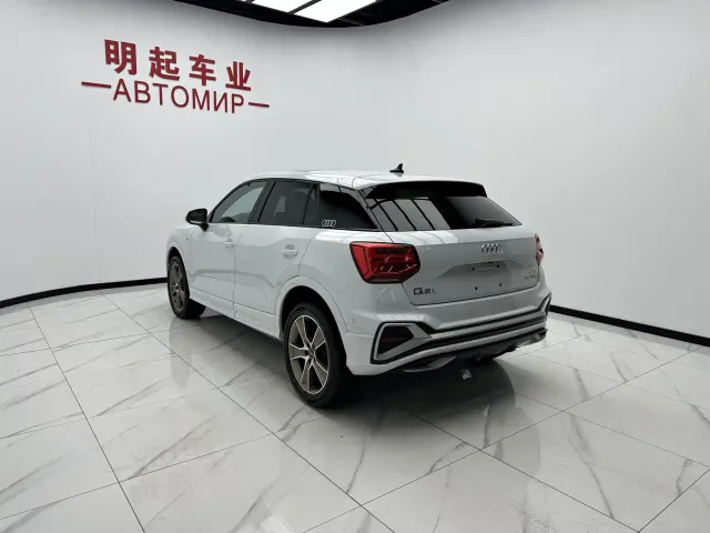 Audi Q2L — Фото автомобиля 8