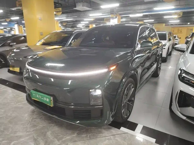 Фотография автомобиля — Li Auto L8