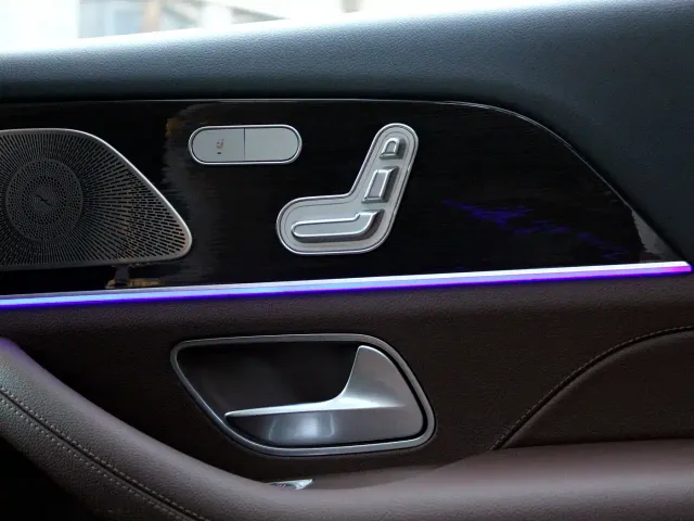 Mercedes-Benz GLE-Class — Фото автомобиля 24