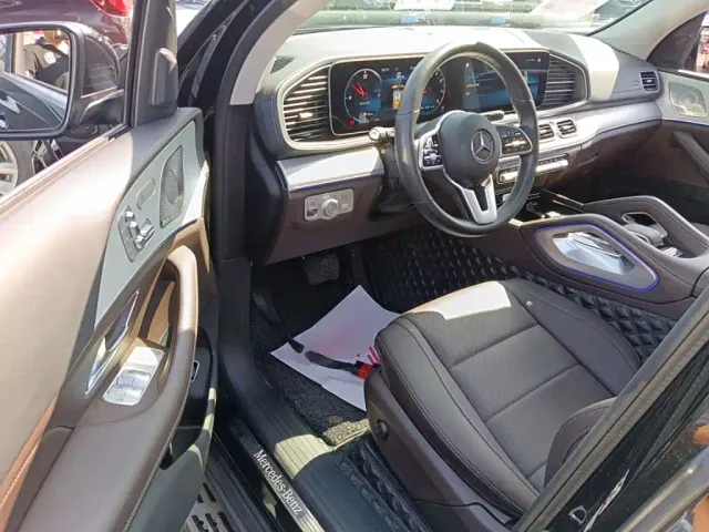 Mercedes-Benz GLE-Class — Фото автомобиля 15
