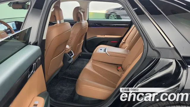 Hyundai Grandeur GN7 — Фото автомобиля 18