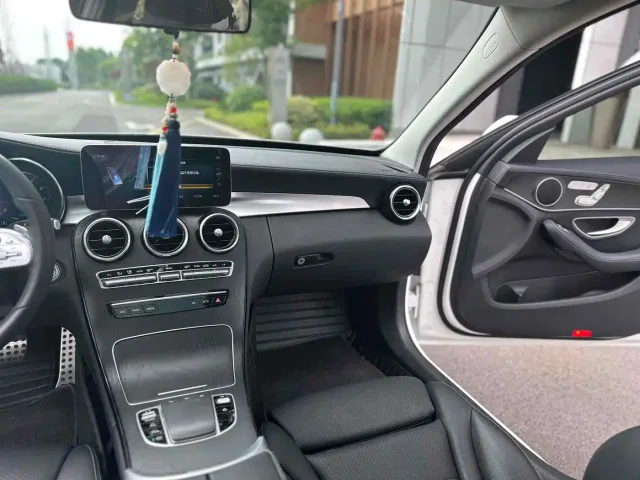 Mercedes-Benz C-Class — Фото автомобиля 7